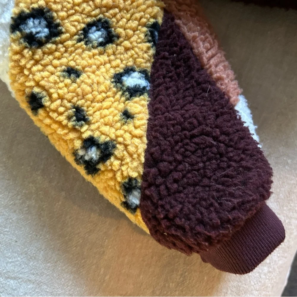 Art Class from Target. EUC Girls Sherpa Bomber Jacket. Size 5T. - Picture 6 of 7